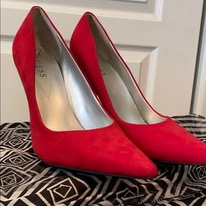 GUESS high heels